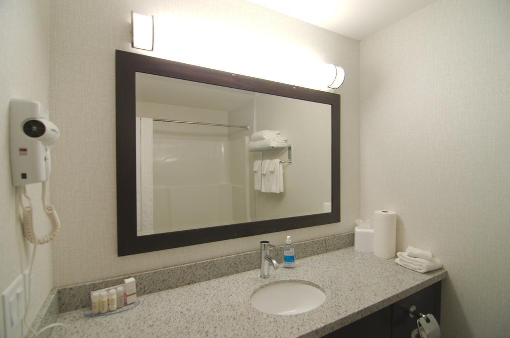 Paradise Inn And Suites Redwater ห้อง รูปภาพ
