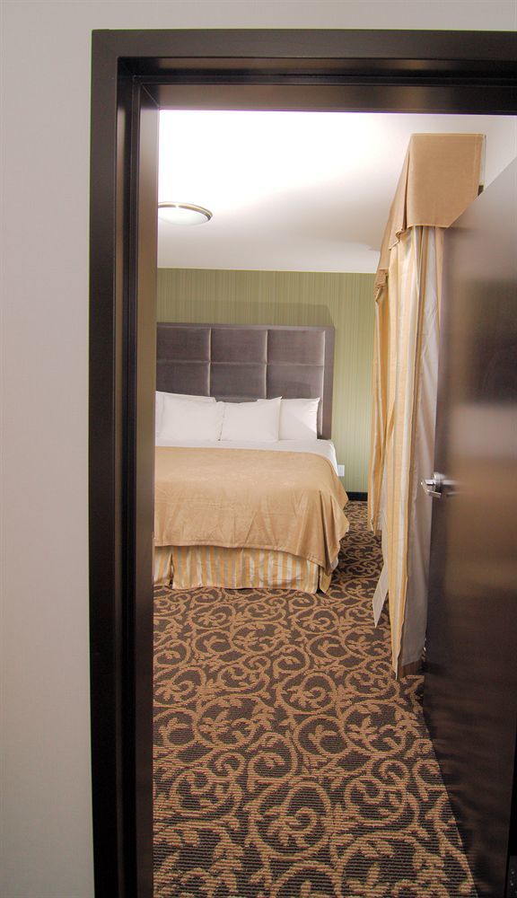 Paradise Inn And Suites Redwater ภายนอก รูปภาพ
